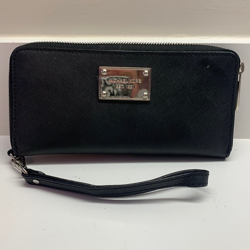 Black Michael Kors Wristlet/ Wallet